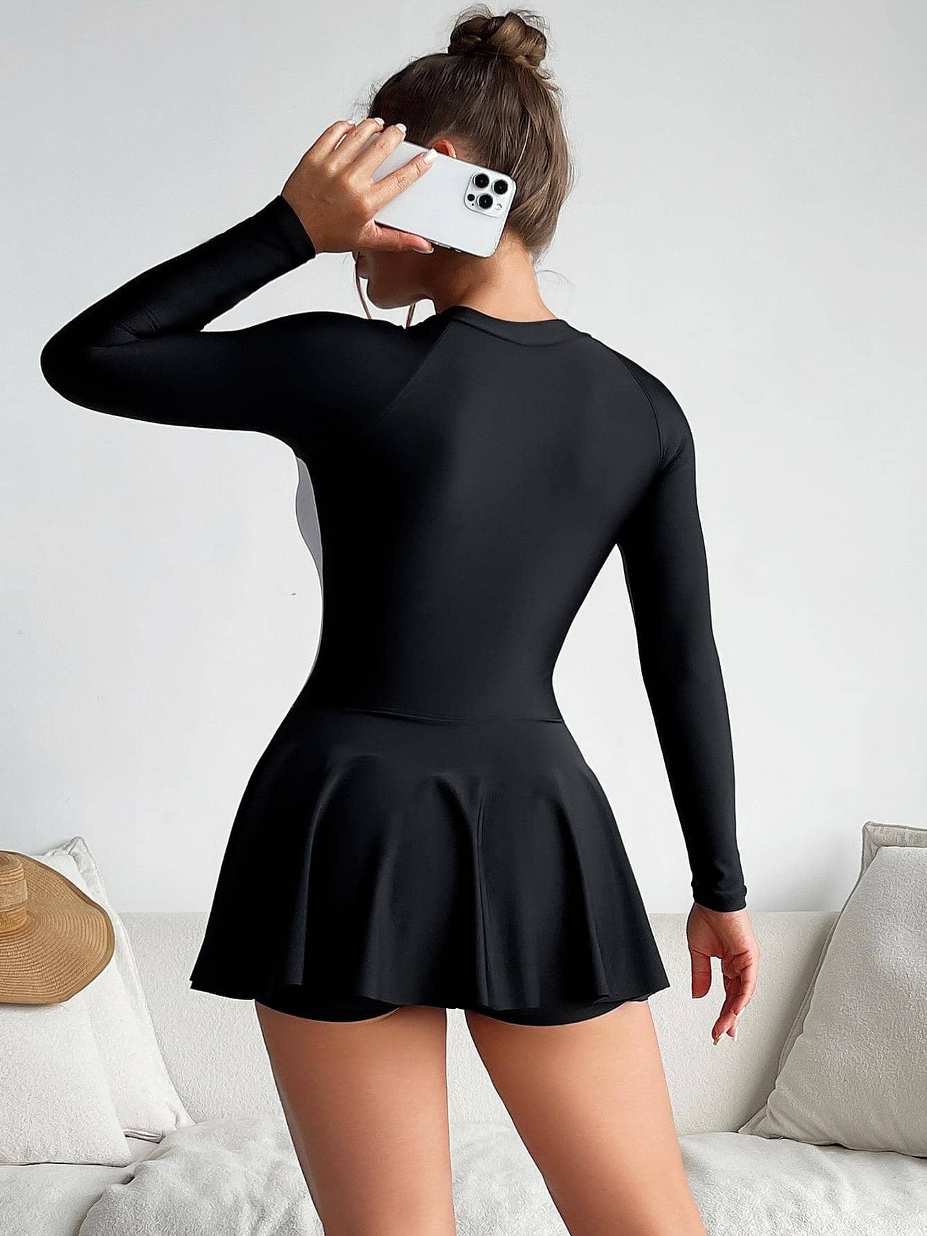 Traje de Baño Deportivo con Falda y Cremallera Negro y Blanco