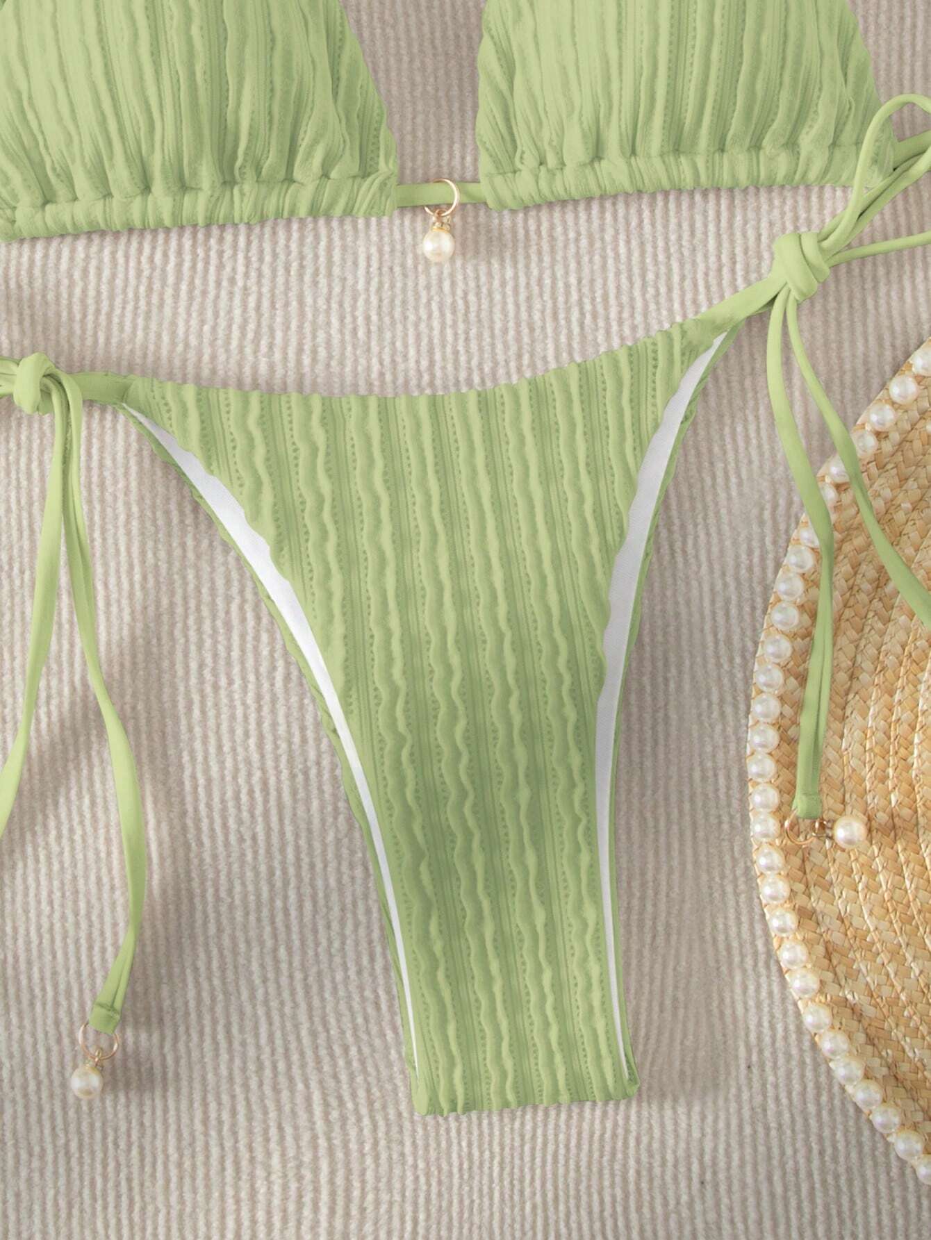 Bikini Con Detalles de Perlas y Ajuste Perfecto Verde
