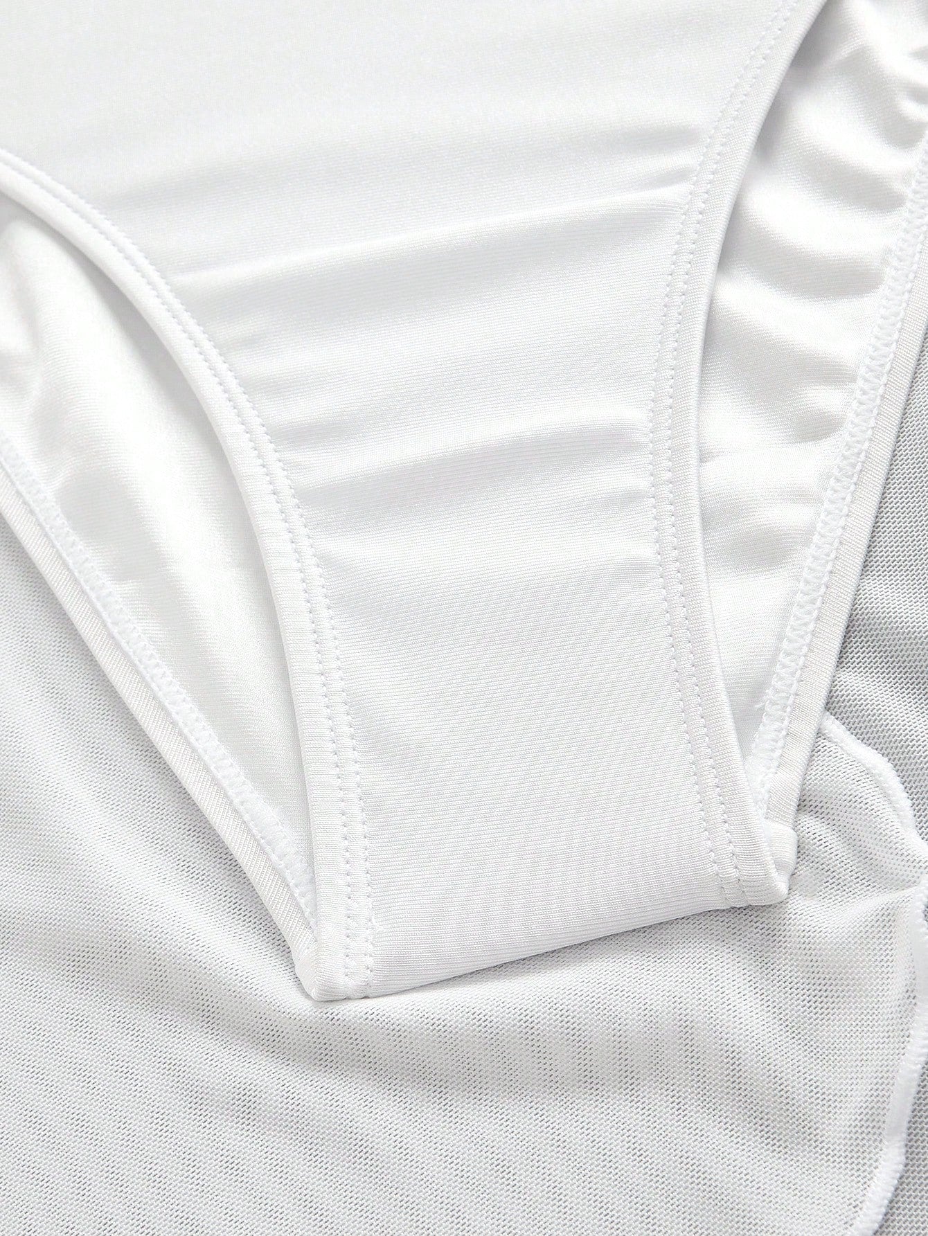 Traje De Baño Blanco Halter Con Salida De Playa Incluida