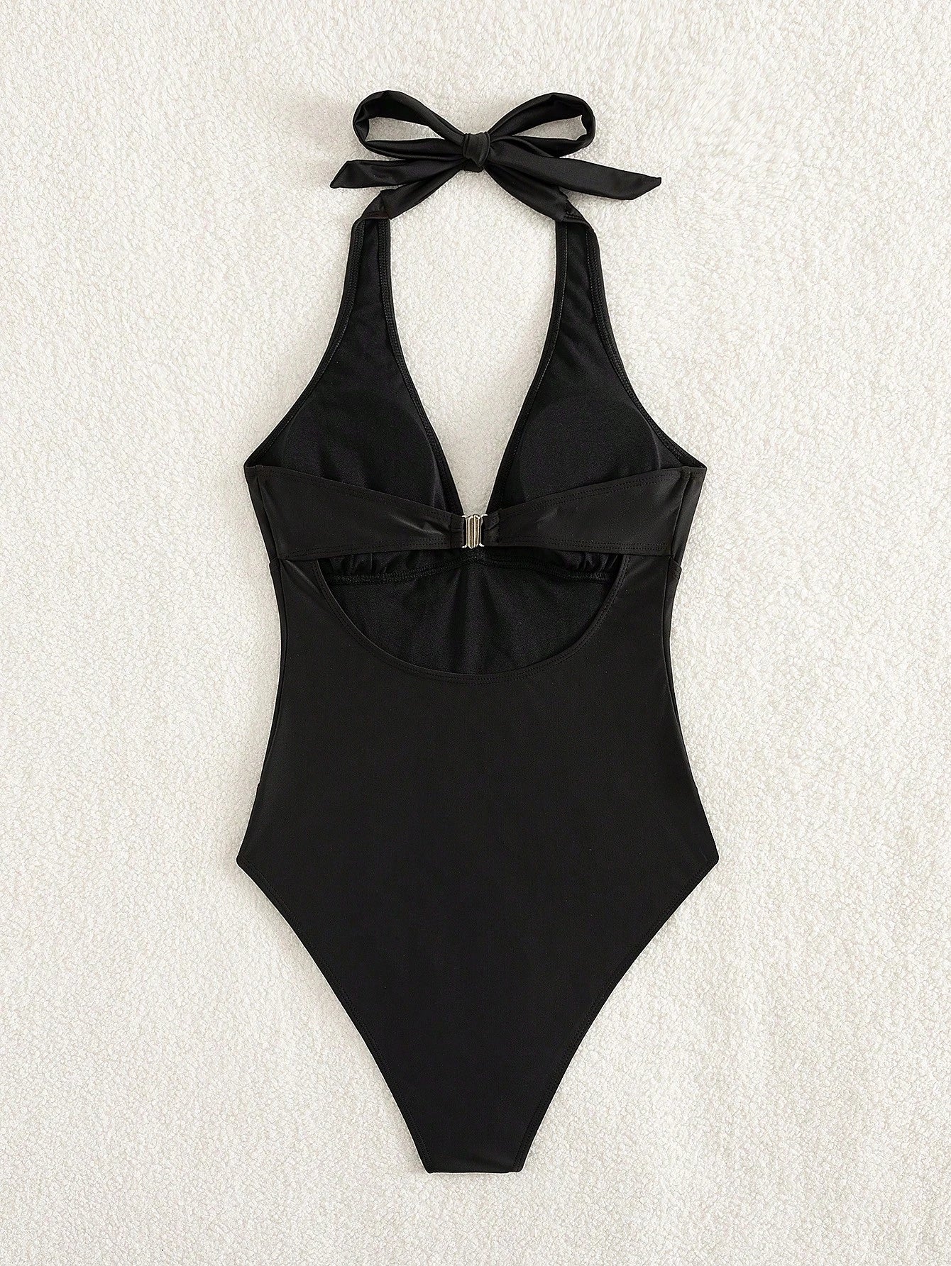 Traje de Baño Enterizo Elegante Negro con Escote Pronunciado y Espalda Descubierta