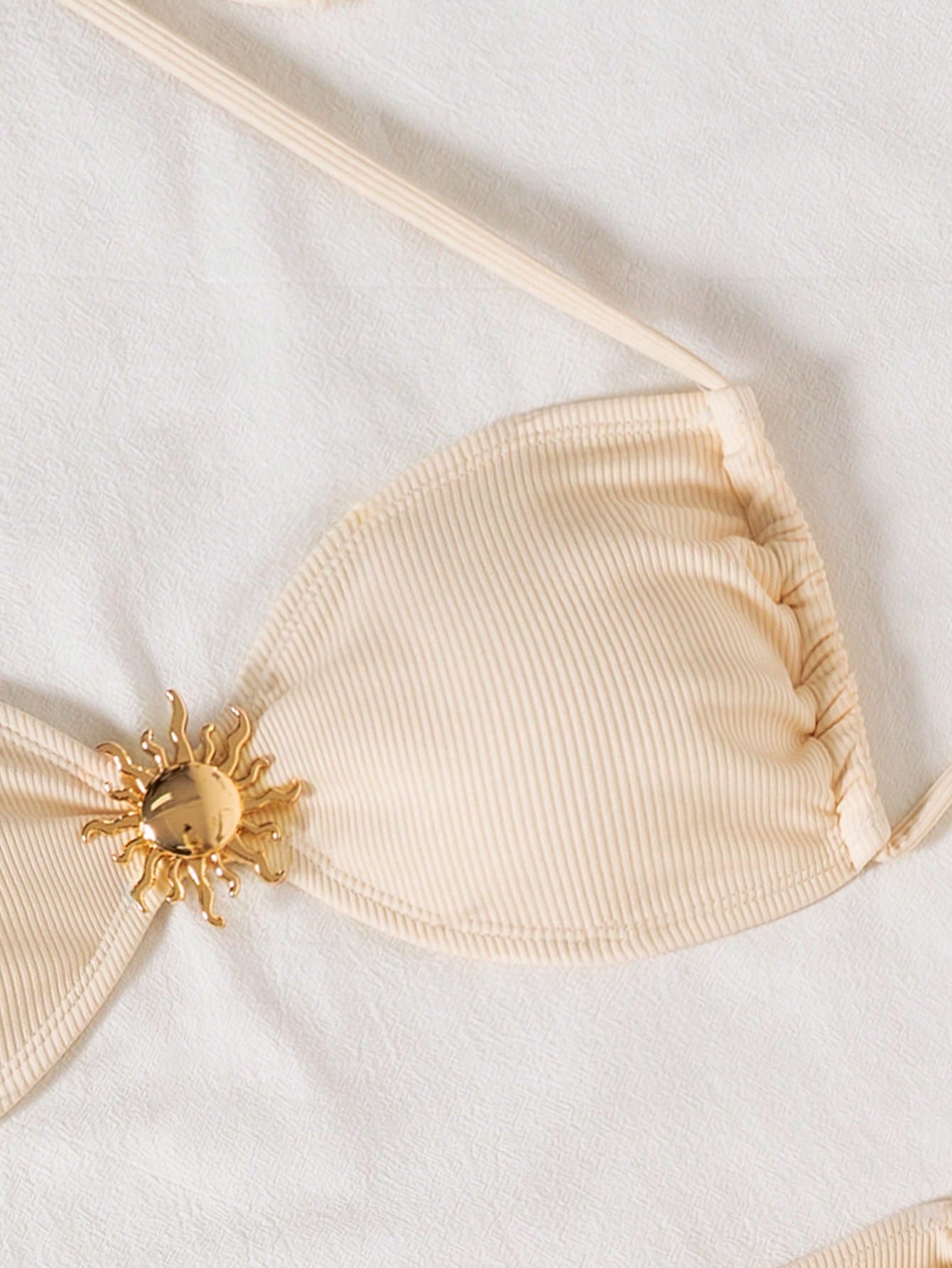 Bikini Albaricoque Texturizado Con Lazo Y Detalle Solar