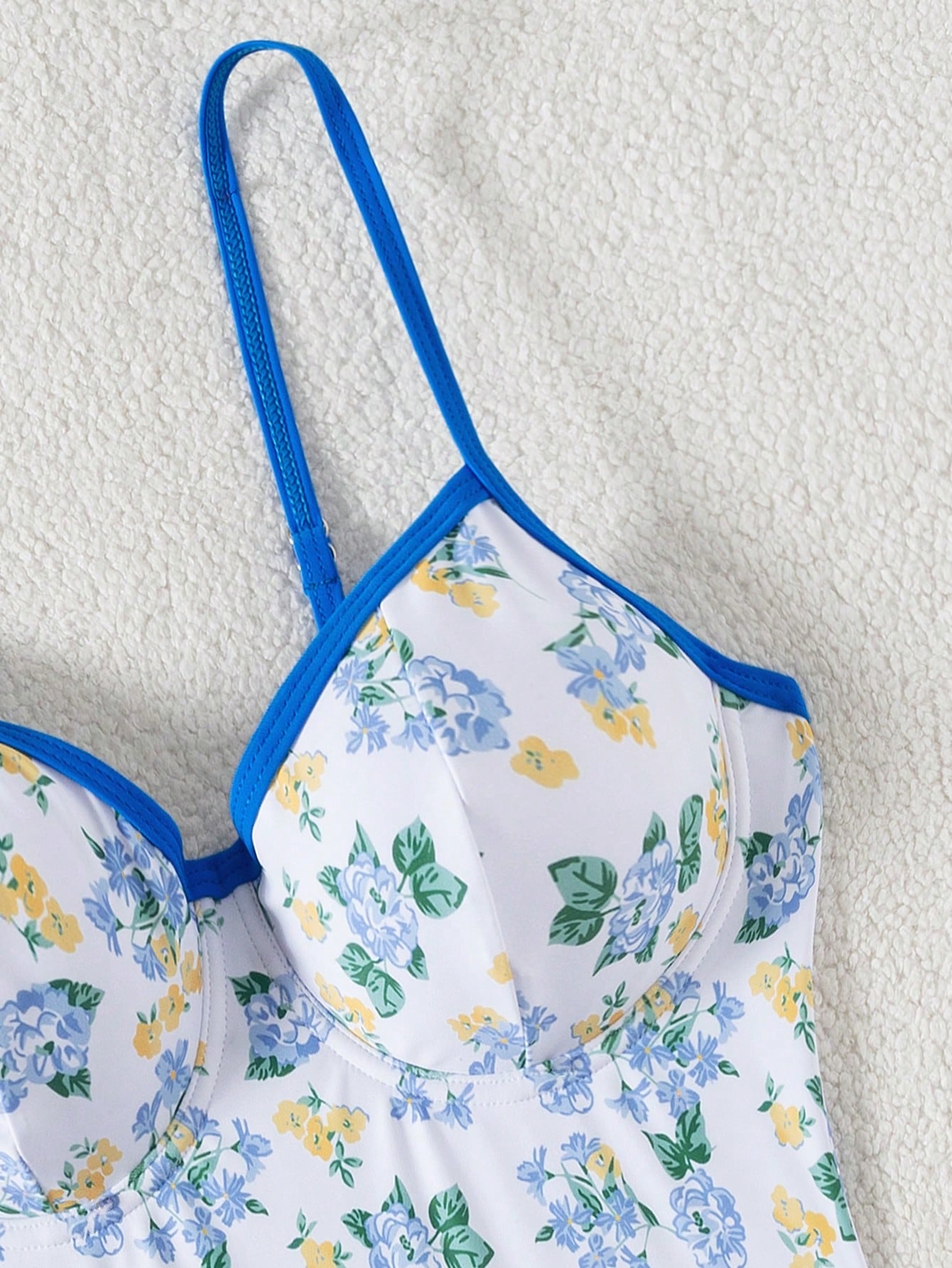 Traje De Baño Floral Multicolor Con Push Up Y Ribete Azul Cobalto