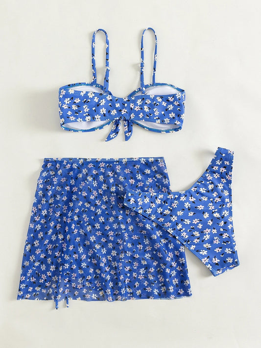 Conjunto de Bikini Floral Azul con Falda de Tres Piezas