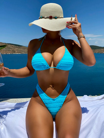 Bikini Halter Azul Menta Texturizado con Corte Alto Set de 2 Piezas