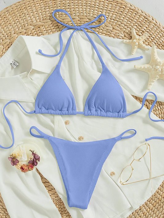 Bikini Triangular Azul Con Tirantes Finos Y Tanga De Talle Bajo