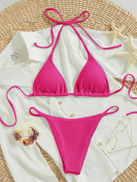 Bikini Triangular Rosa Fucsia con Tirantes Finos y Corte en V