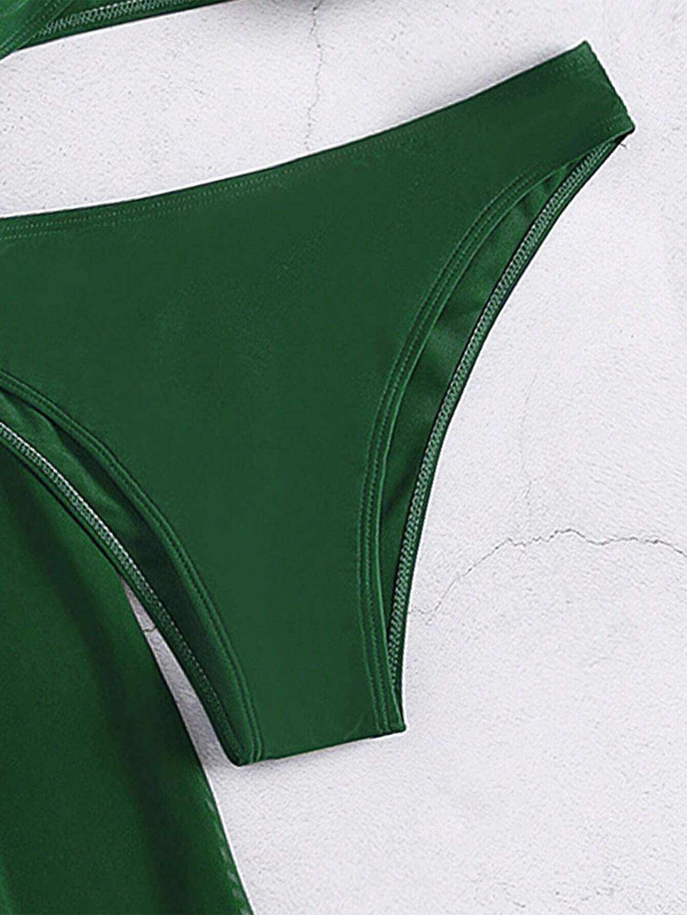 Bikini Bandeau Verde Oscuro Con Pantalón Ligero Para Un Look Sofisticado