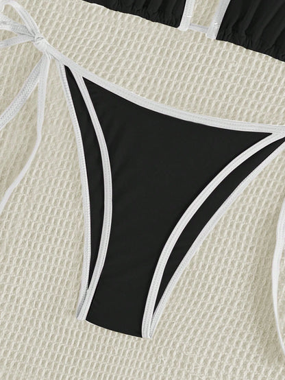 Bikini Triangular Halter Blanco y Negro con Ribete Contrastante