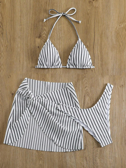 Bikini Halter A Rayas Blanco Y Negro Con Falda