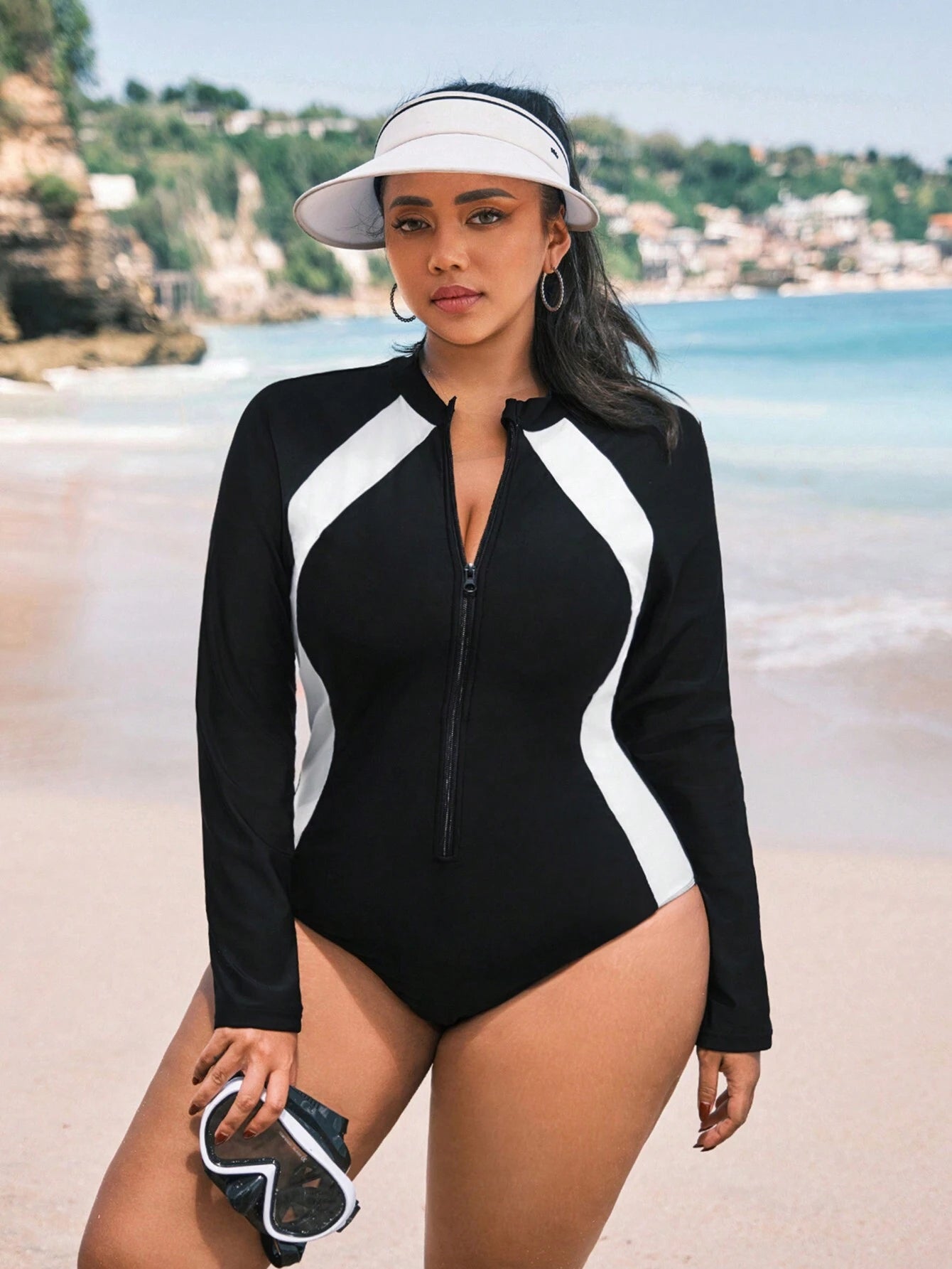 Traje de Baño Curvy con Diseño Deportivo y Manga Larga