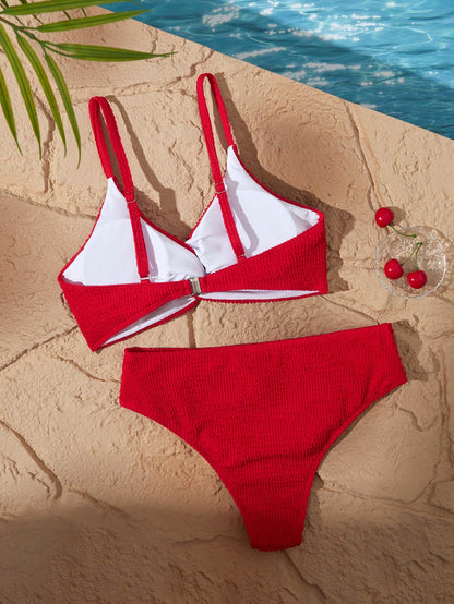 Bikini Texturizado Rojo Con Top Cruzado Y Talle Alto