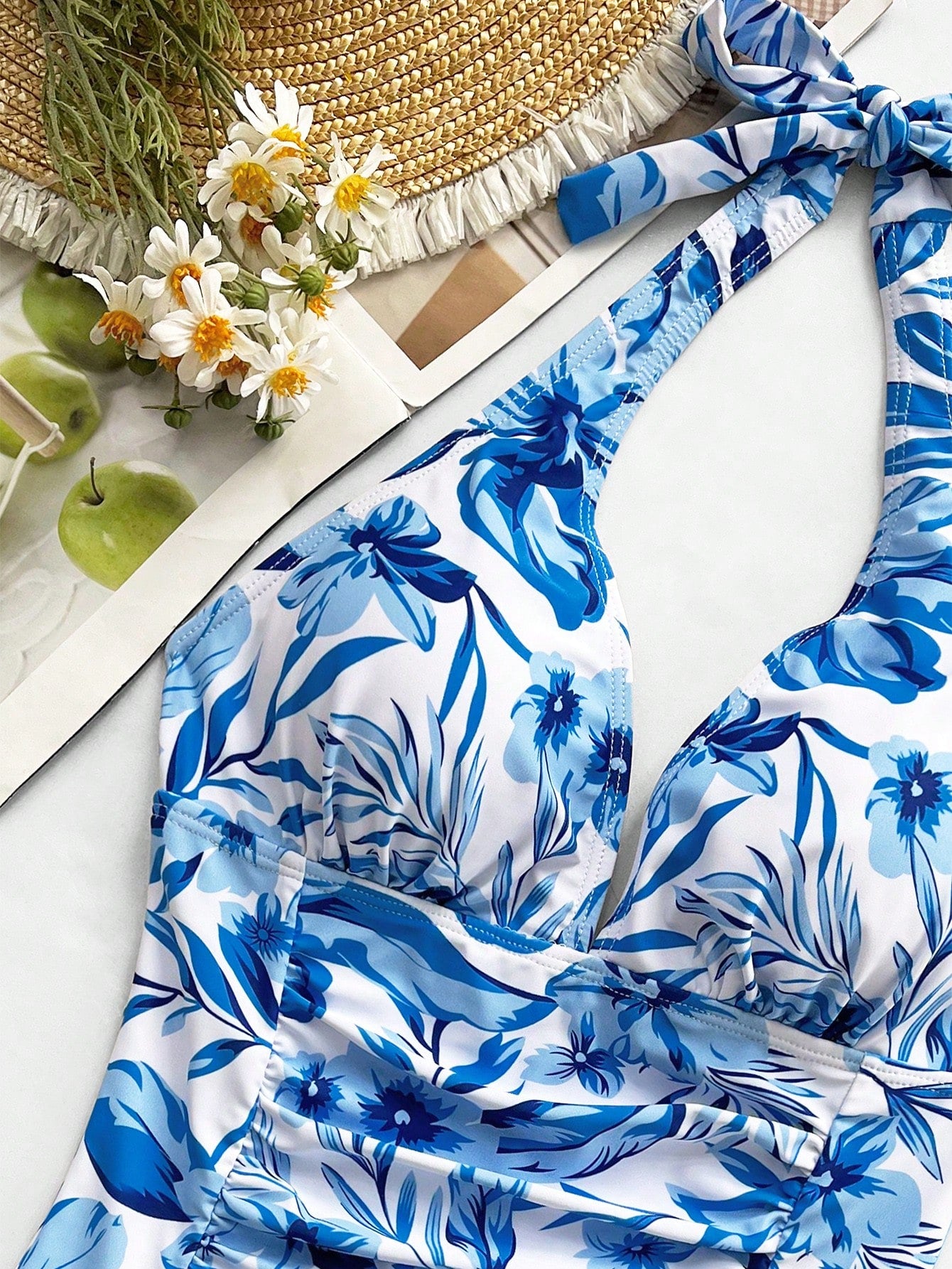 Traje De Baño Entero Tropical Azul Y Blanco Con Fruncido Push Up