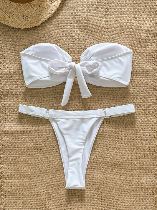 Bikini Tipo Tanga Top Bandeau Blanco Liso Con Detalle Metálico
