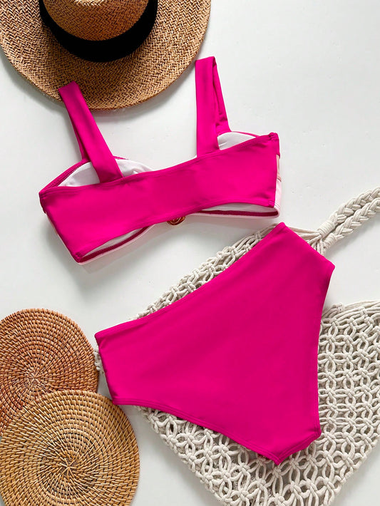 Bikini Rosa Combinado Con Detalle Dorado Y Talle Alto